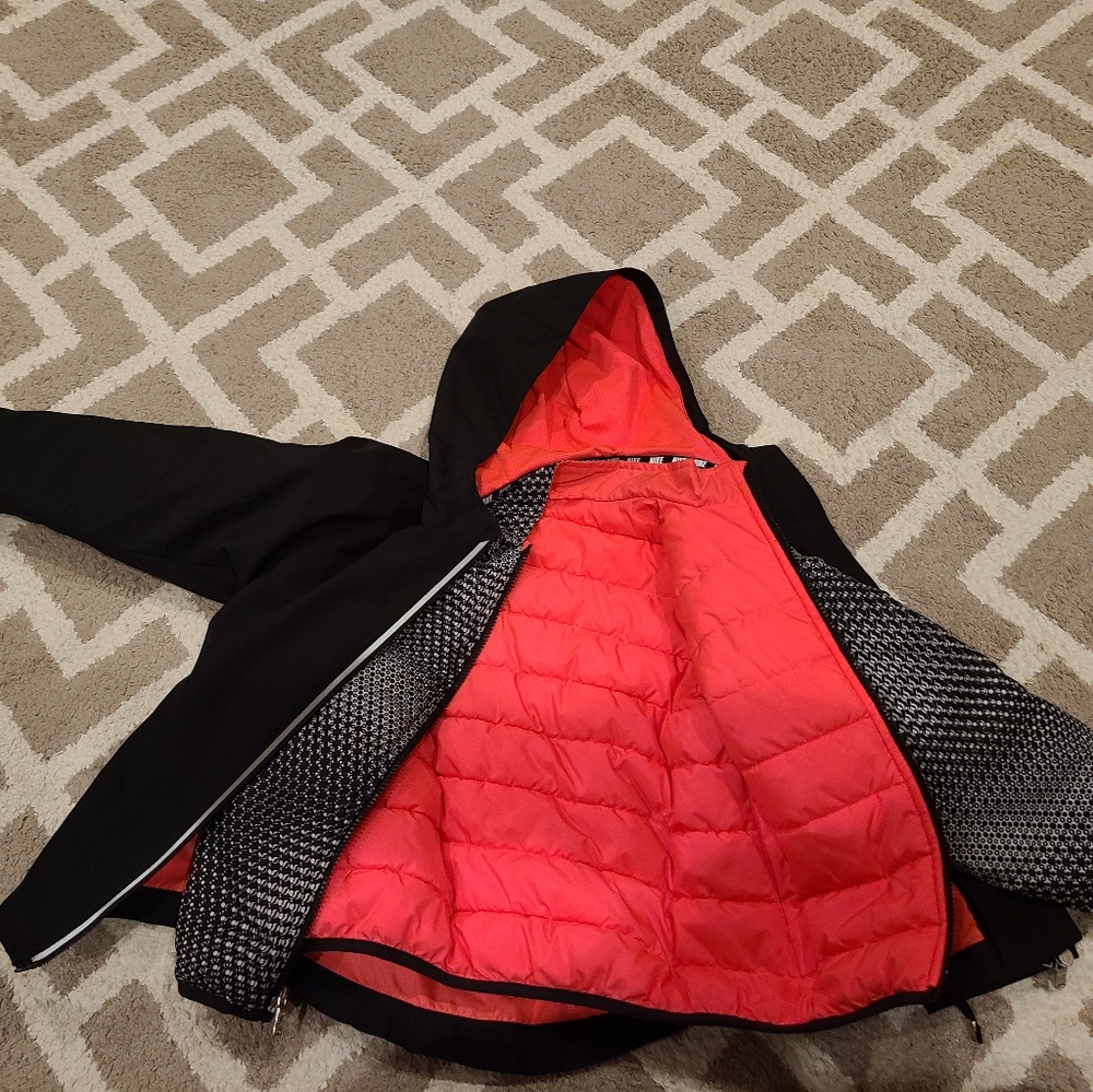 Black 2 piece girls nike coat  size 6x